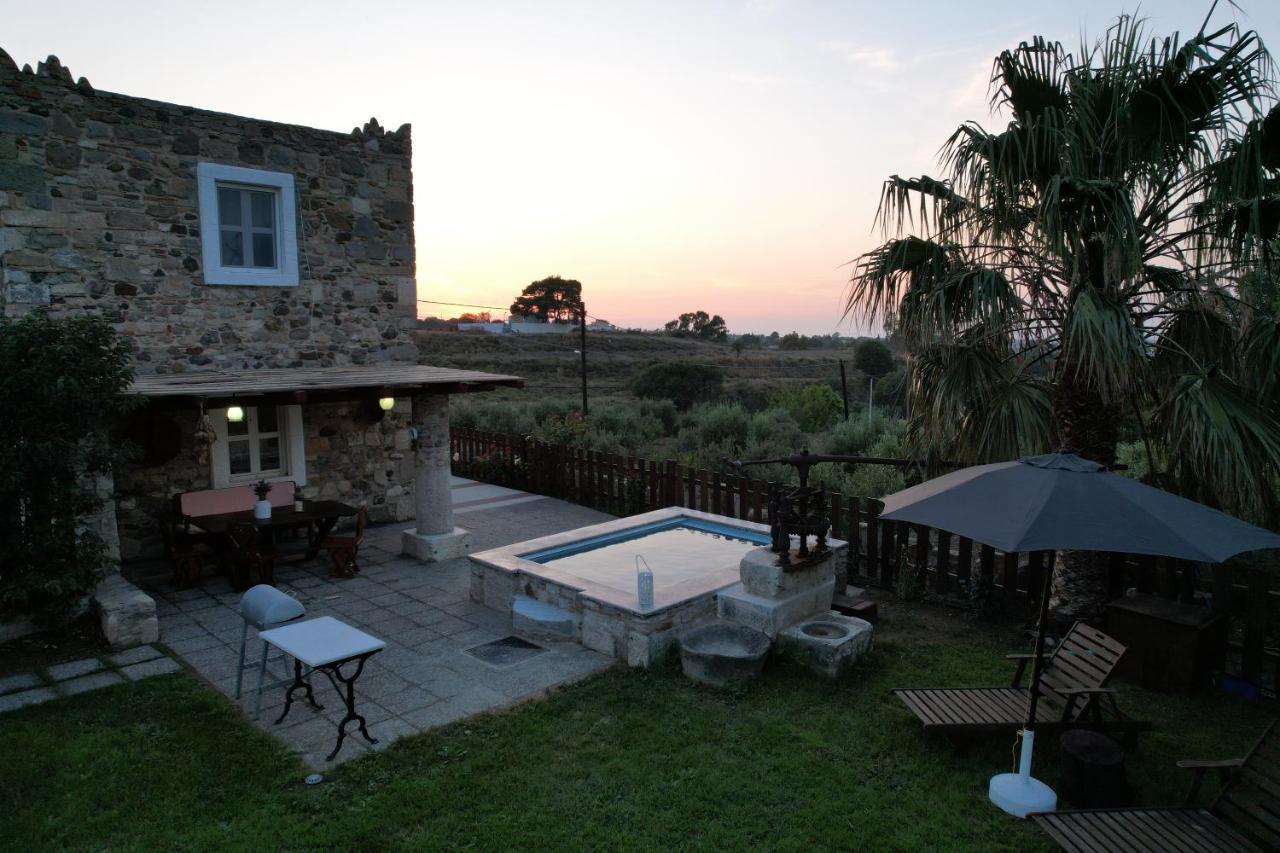 Traditional With Swimming Pool, Lawn Yard And Bbq Kos Town